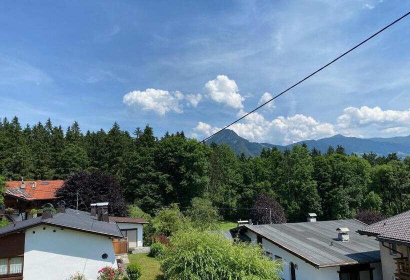Семейный Номер, Waldruh