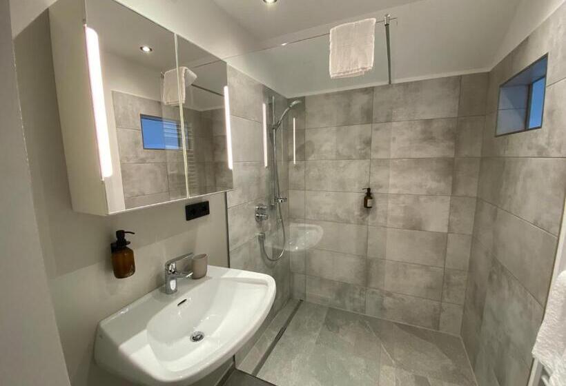 Апартаменты 1 Спальня с Балконом, Waldruh