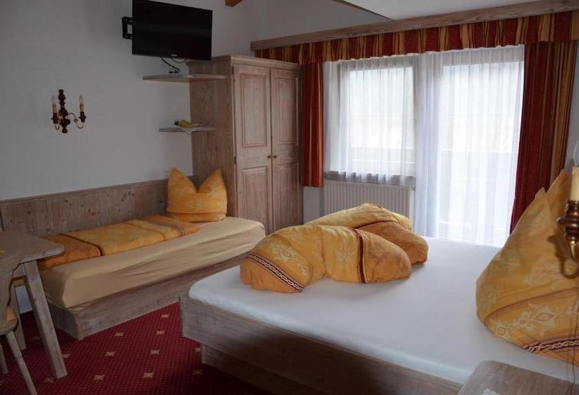 Номер Стандарт с Балконом, Appartements Gästehaus Schrott