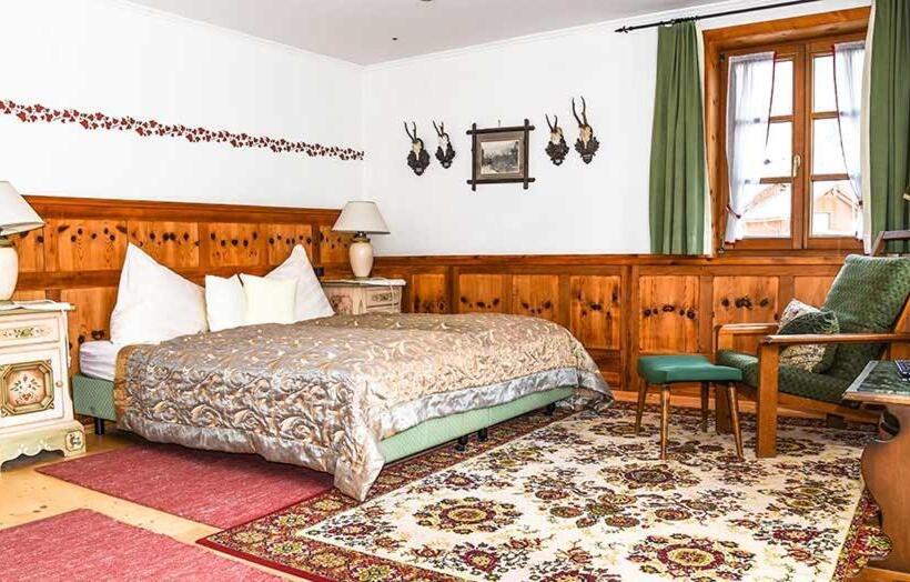 Полулюкс, Villa Salis