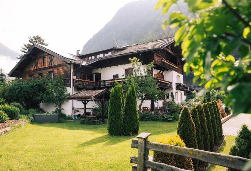 Четырехместный Номер Economy, Gasthof Residence Brugghof & Erlhof