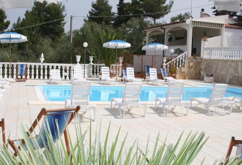 דירת חדר, Althea Village Residence
