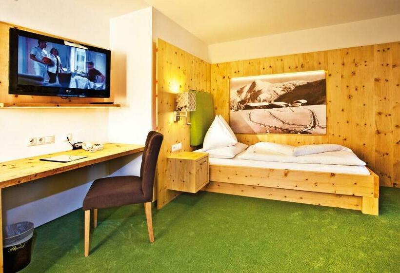 Номер Стандарт Индивидуальный с Балконом, Landhotel Alpenhof Filzmoos
