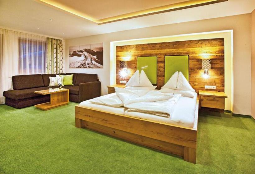 Номер Стандарт с Балконом, Landhotel Alpenhof Filzmoos