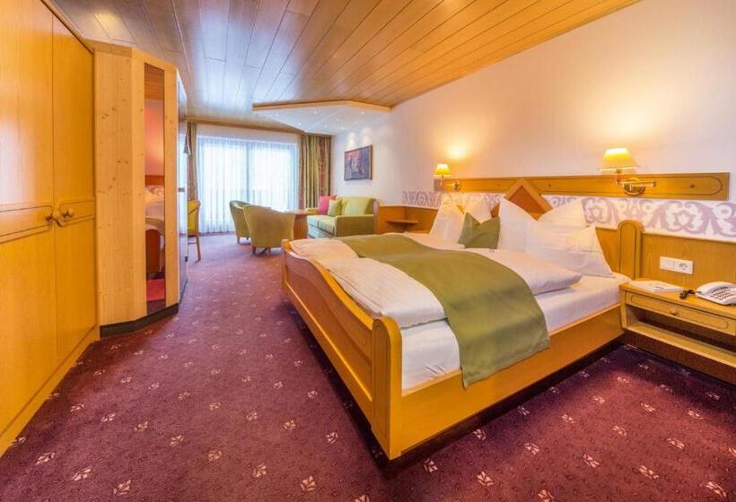Номер Стандарт с Балконом, Landhotel Alpenhof Filzmoos