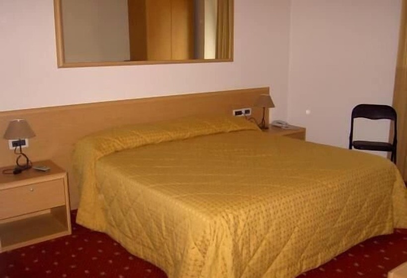 Comfort room with balcony, Doria