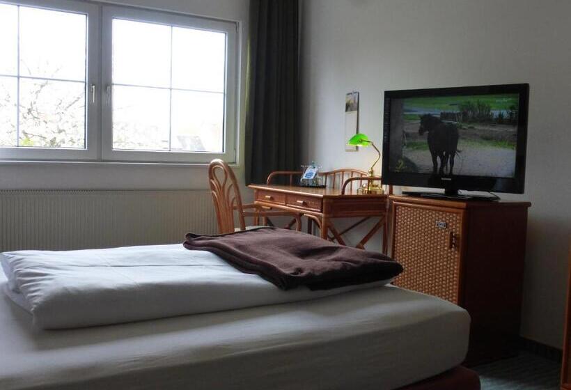 Номер Стандарт, Land Gut Hotel Schenkenberger Hof