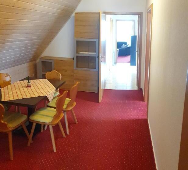 Апартаменты 3 Спальни, Landhotel Bartlehof