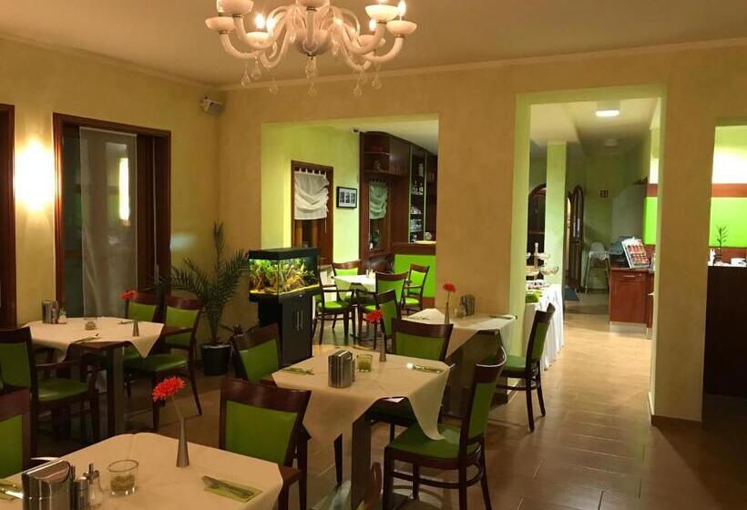 Семейный Номер, Parkhotel Zirndorf