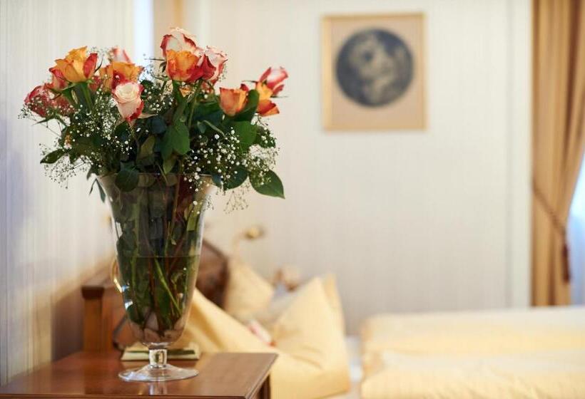 Люкс, Boutique Hotel Amalienhof