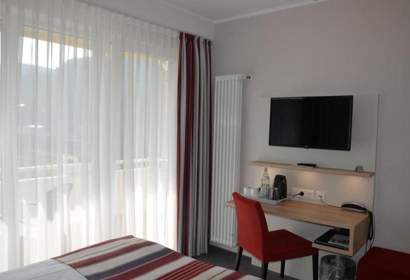 Номер Basic с Балконом, Flair Hotel Am Rosenhügel   Garni