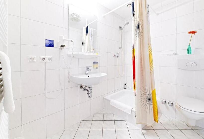 Номер Стандарт Индивидуальный, Altstadthotel Fürth