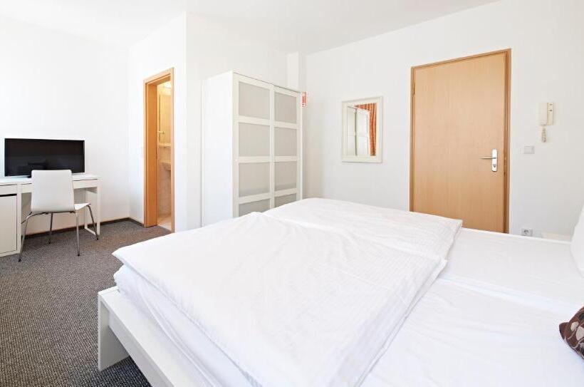 Номер Стандарт, Altstadthotel Fürth