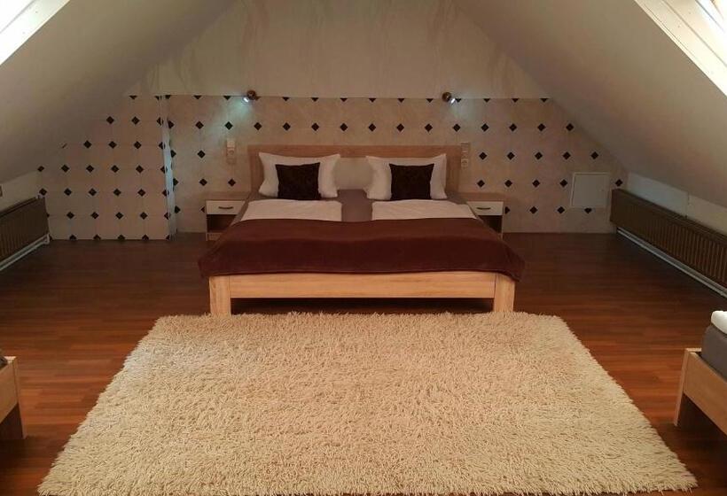 Апартаменты Deluxe 1 Спальня, City Central Promenade