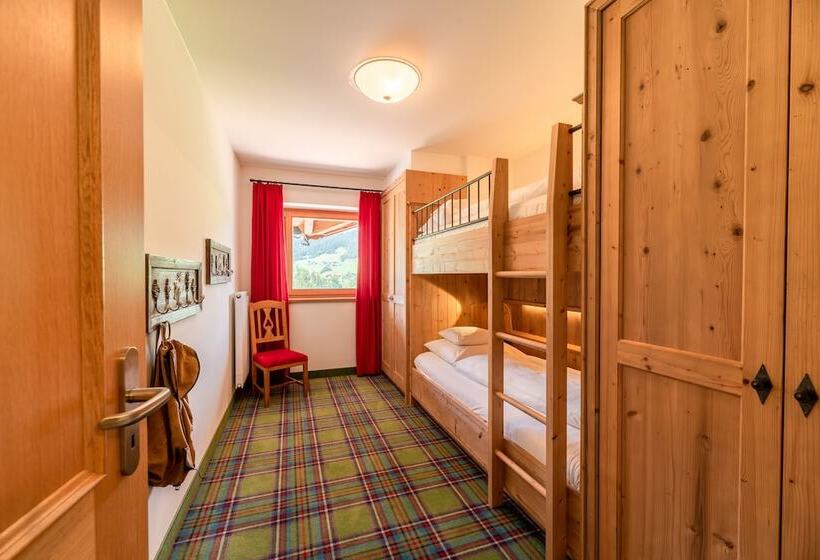 Family Suite, Relais & Châteaux Gut Steinbach Hotel Chalets Spa