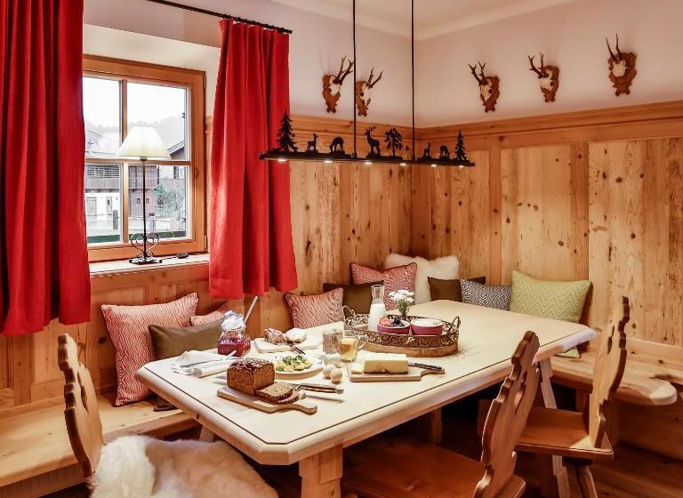 Люкс Повышенной Комфортности, Relais & Châteaux Gut Steinbach Hotel Chalets Spa