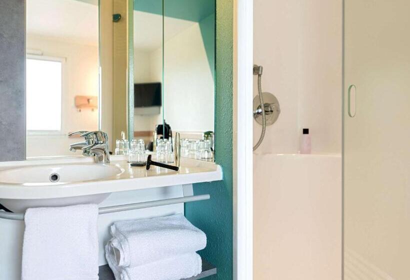 Номер Стандарт, B&B Hotel Freiburg West