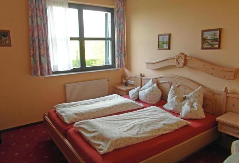 חדר סטנדרט, Landhotel Burgenblick Garni & Tagungs