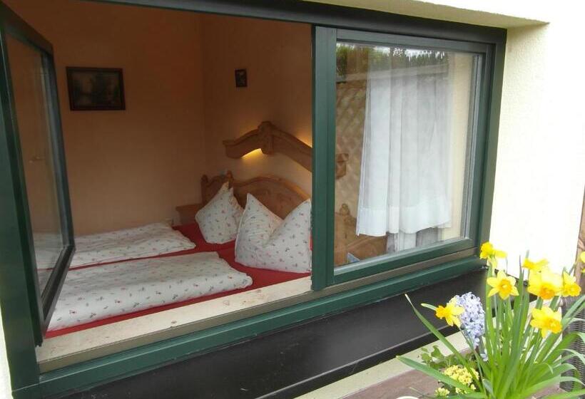 חדר סטנדרט, Landhotel Burgenblick Garni & Tagungs