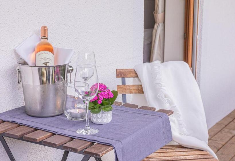 Номер Стандарт с Балконом, Boutique Wellnesshotel Landmann