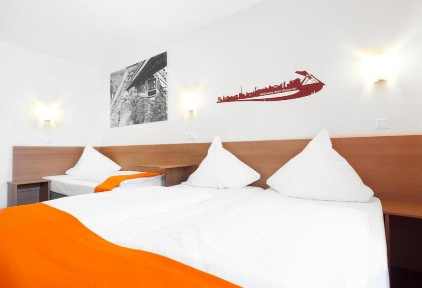 Номер Стандарт Трехместный, Mcdreams Hotel Wuppertal City