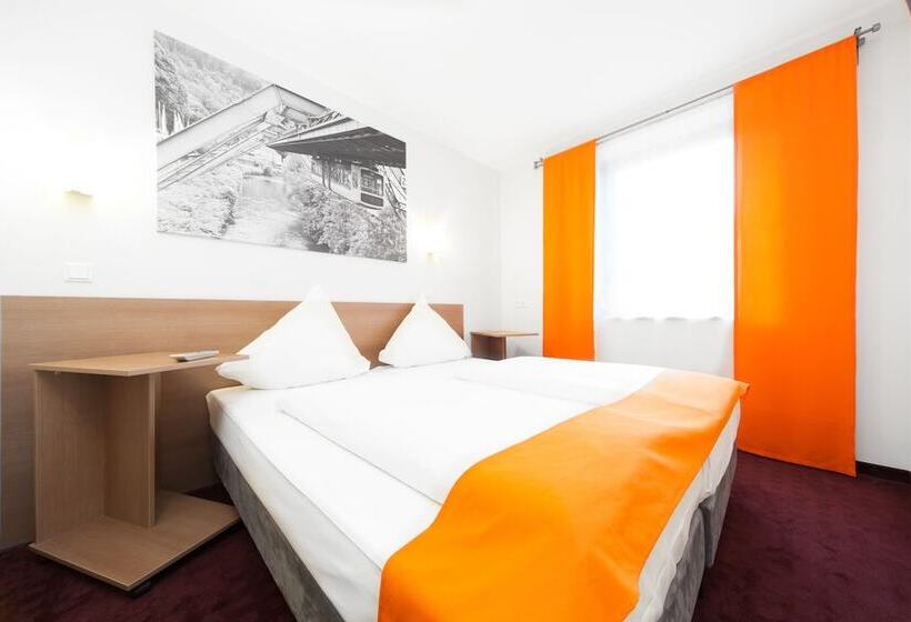 Номер бизнес-класса, Mcdreams Hotel Wuppertal City