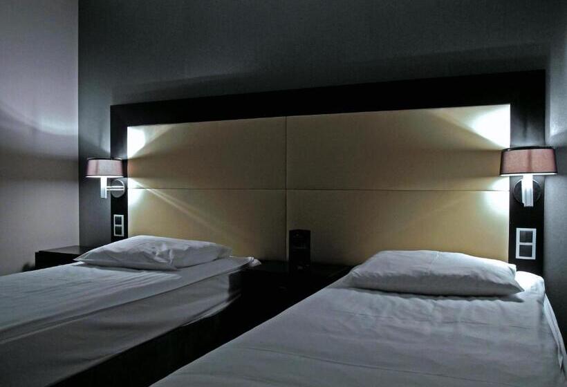 اتاق استاندارد یک نفره, Silver Hotel & Gokart Center