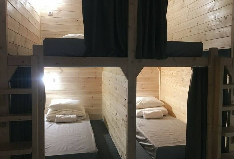 تختخواب در اتاق مشترک, Atlas   Hostel
