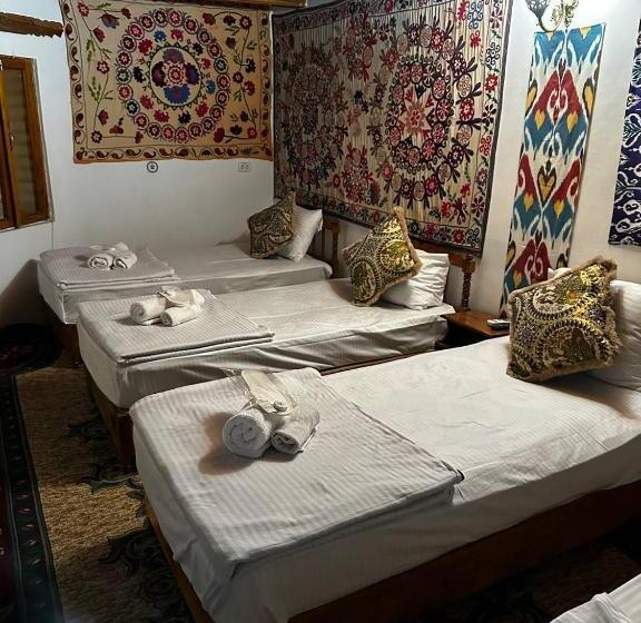 اتاق استاندارد سه نفره, Mekhtar Ambar  Caravan Sarai Xix