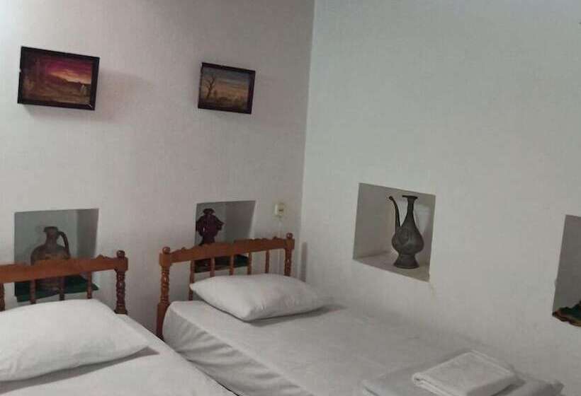 اتاق استاندارد, Mekhtar Ambar  Caravan Sarai Xix