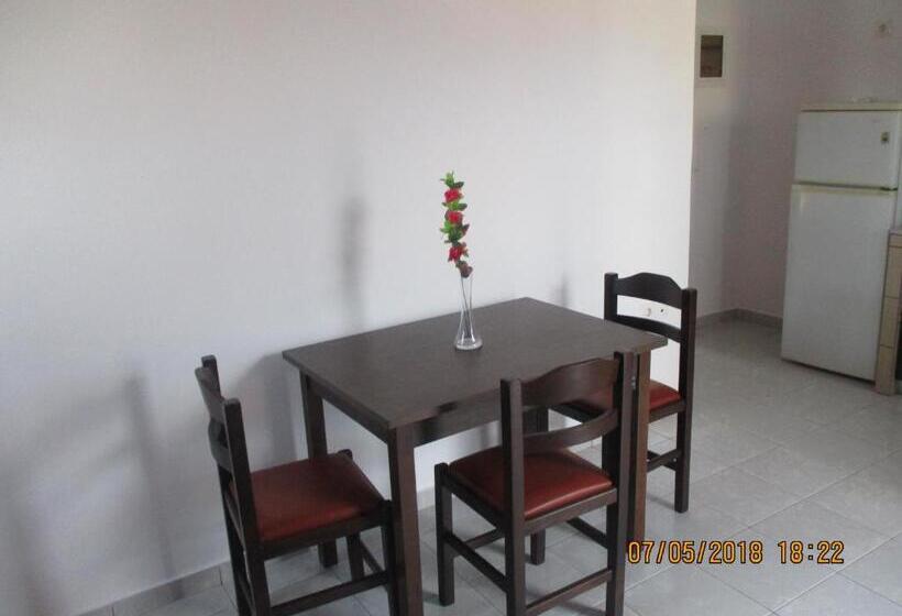 اتاق لوکس با بالکن, Gouvia House Luxury Apartments