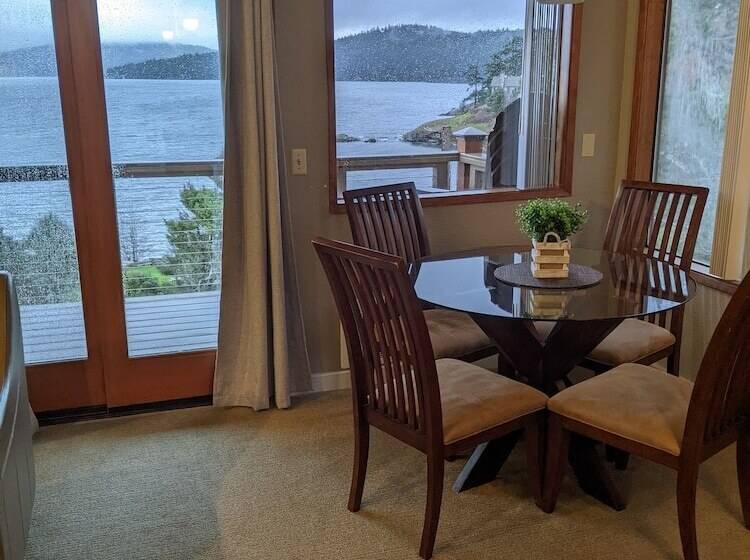 Апартаменты 1 Спальня Вид на Море, The Landmark Inn On Orcas Island