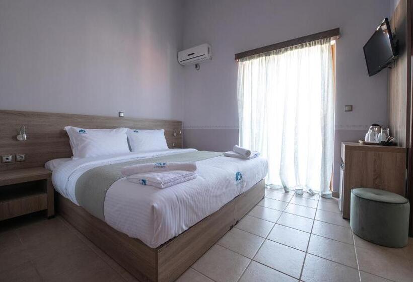 Номер Стандарт Боковой Вид на Море, Cyrenia Guesthouse