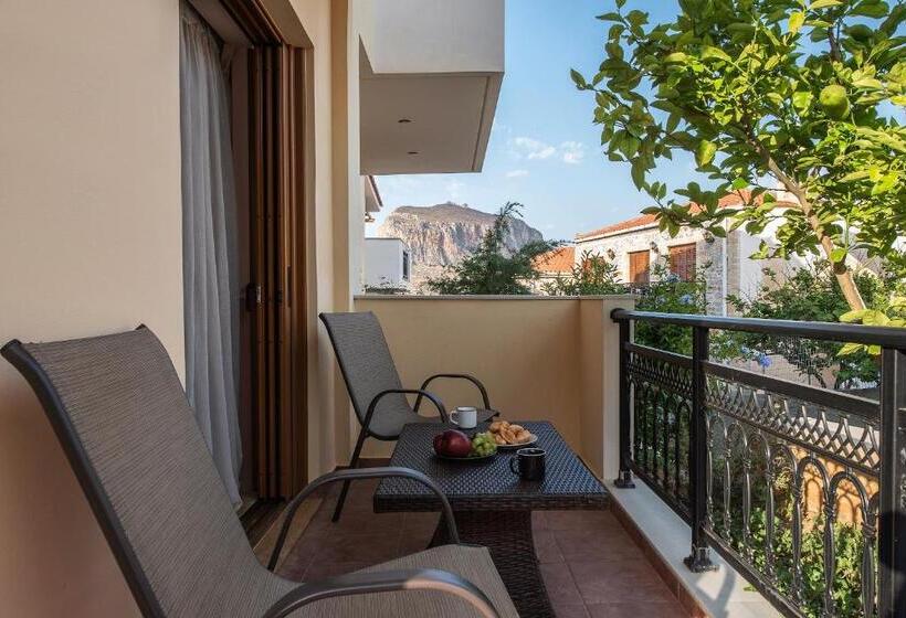 Люкс с Балконом, Cyrenia Guesthouse