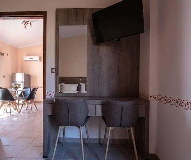 Люкс Superior Вид на Море, Cyrenia Guesthouse