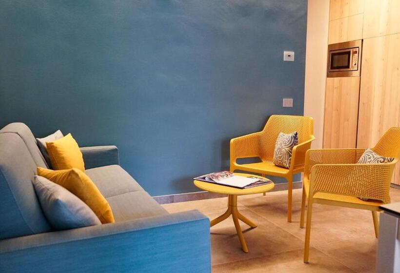 Апартаменты 2 спальни Вид на Бассейн, Art&park Hotel Union Lido