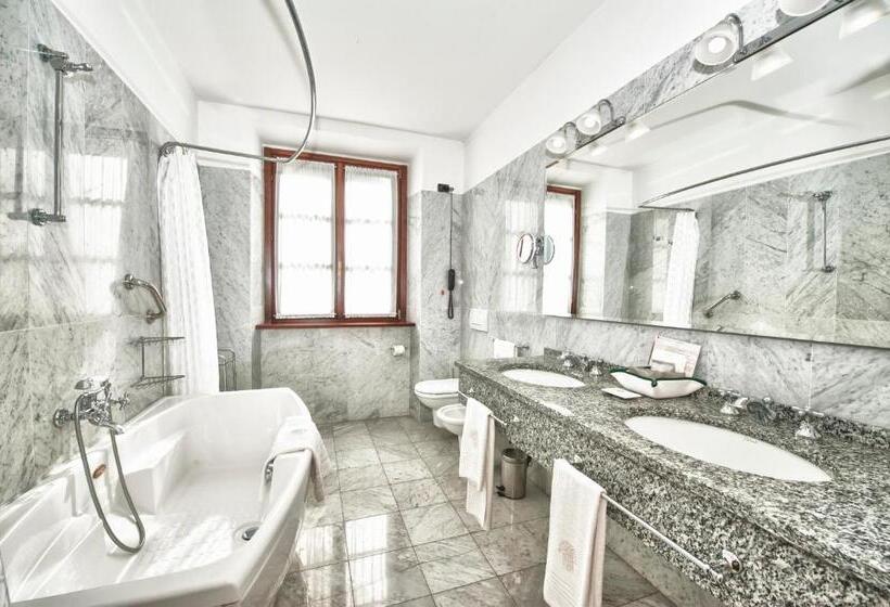 Номер Deluxe Вид на Озеро, Relais Casali Della Cisterna