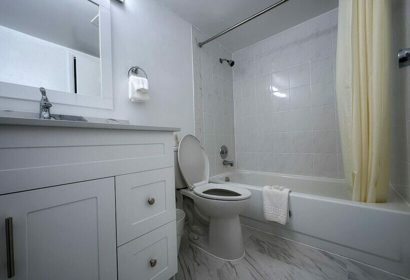 Люкс Повышенной Комфортности, Pinedale Inn