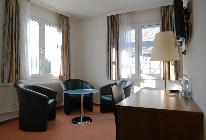 Номер Стандарт Трехместный, Parkhotel Goldlinde