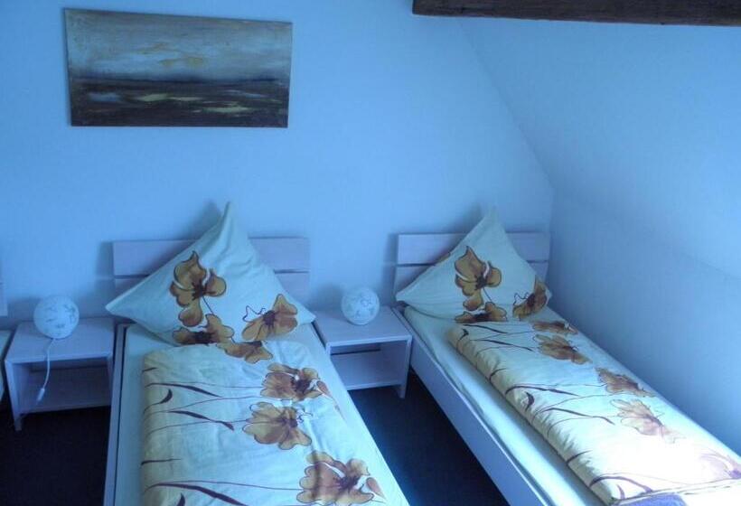 Трехместный Номер Базовый, Alb Hotel Schalksburg