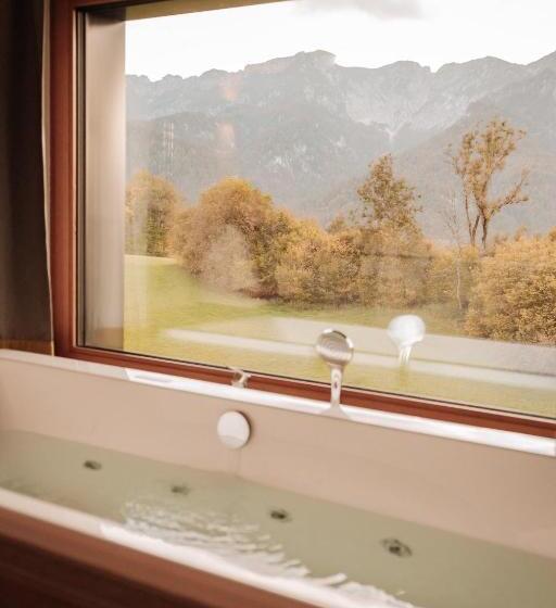 Люкс с гидромассажем, Klosterhof – Alpine Hideaway & Spa
