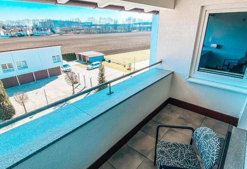Полулюкс, Schwertfirm