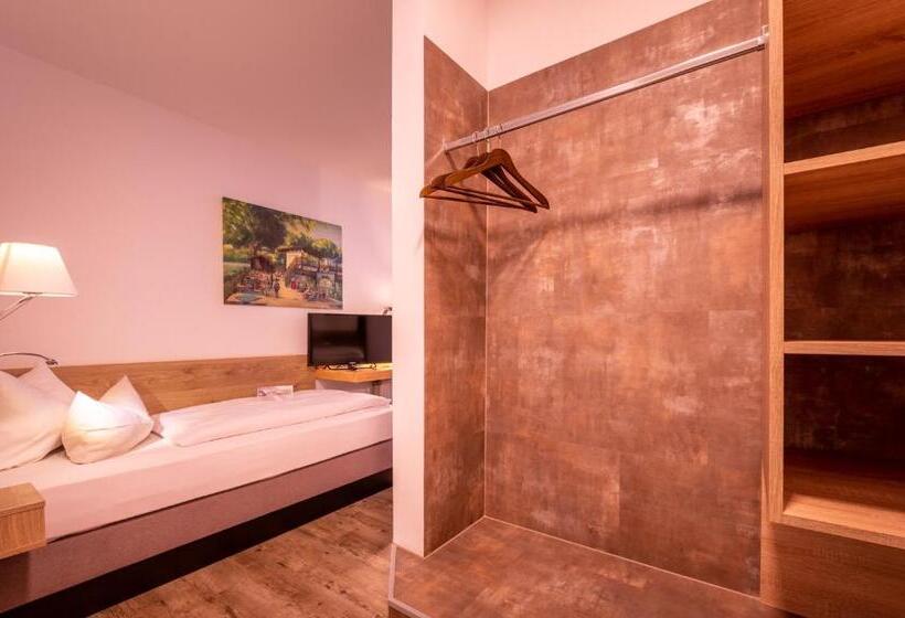 Номер Стандарт Индивидуальный, Zur Post Kümmersbruck Hotel & Tiny Houses