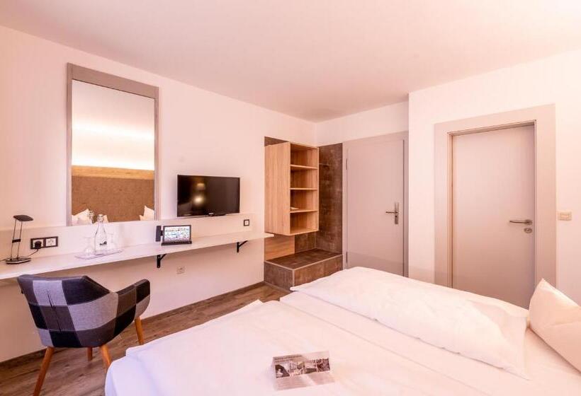 Номер Стандарт, Zur Post Kümmersbruck Hotel & Tiny Houses