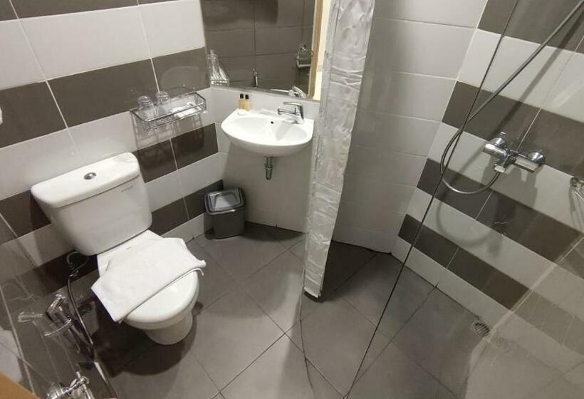 Habitació Quàdruple Estàndard, Agogo Downtown Hotel Surabaya