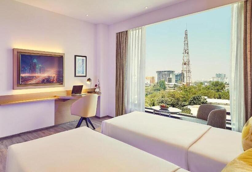 Номер Superior, Vivanta Navi Mumbai Turbhe