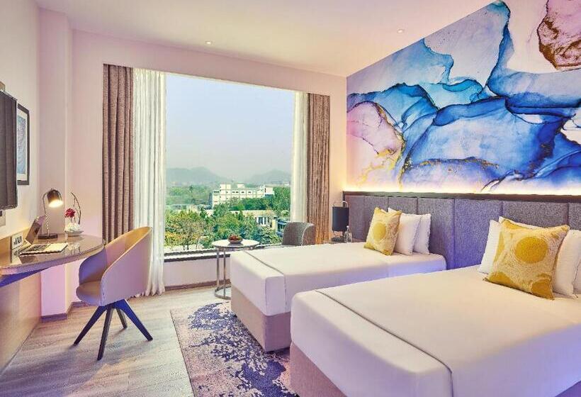 Номер Deluxe, Vivanta Navi Mumbai Turbhe