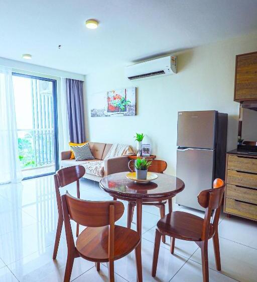 带1个卧室的豪华公寓, Timurbay Beachfront By Perfect Host