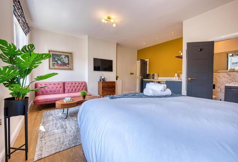 Студия Superior, Haworth Heights   An Amazing Aparthotel!