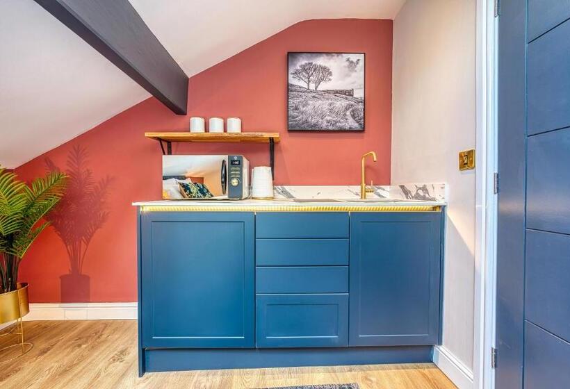 Студио Стандарт Кровать Кинг, Haworth Heights   An Amazing Aparthotel!